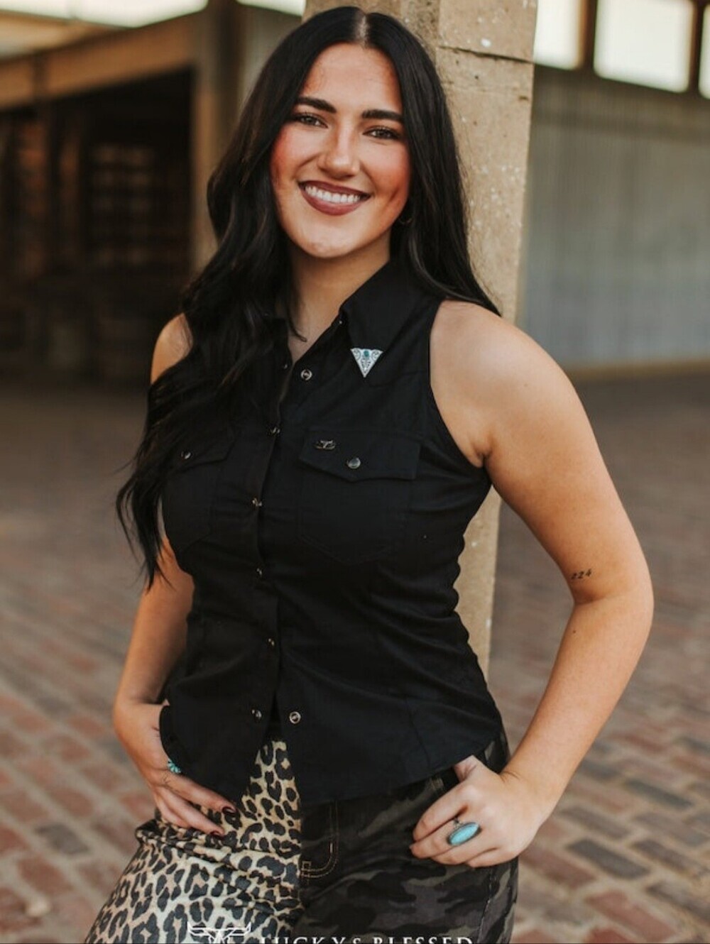 NEW Black Sleeveless Pearl Snap Button Down Collared Shirt W/ Silver Concho Tips